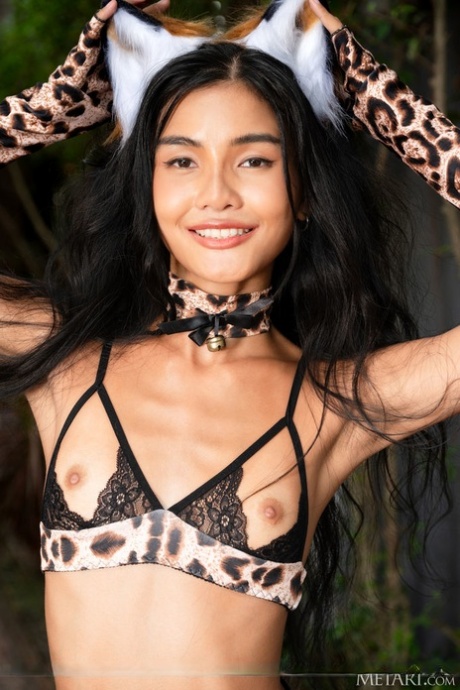 Charming Thai teen Vina Rae poses in a cute and highly revealing outfit